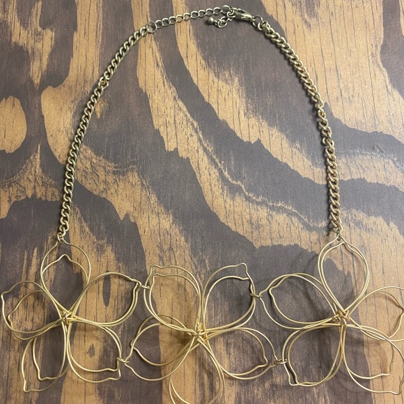 Flower Statemet Necklace - Picture 1 of 3